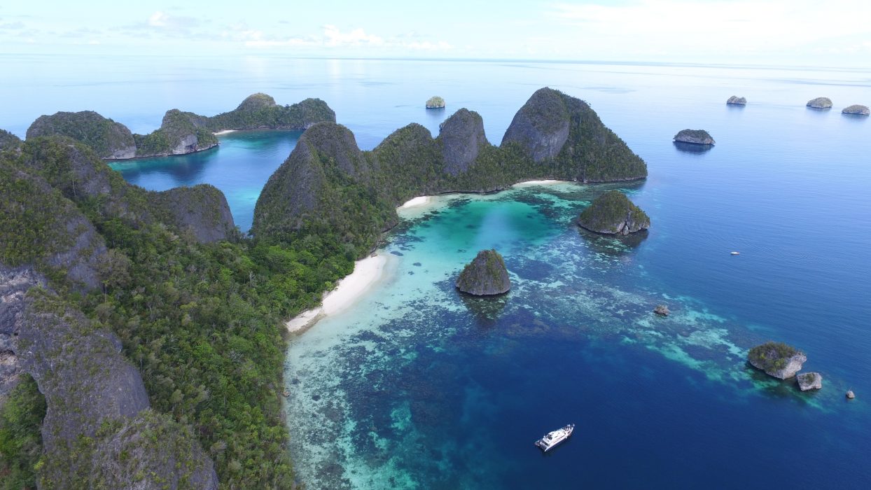Navigating Flights and Transfers to Sorong for Your Raja Ampat Expedition